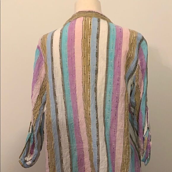 🌼🌼American Sweetheart blouse🌼🌼   - Picture 4 of 4